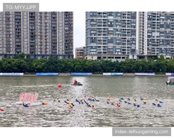 “横渡珠江”群众游泳活动定于七月，今年增设青少年组